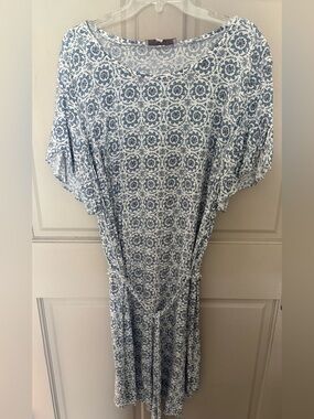 LOFT Blue and White Printed Short Sleeve Dress